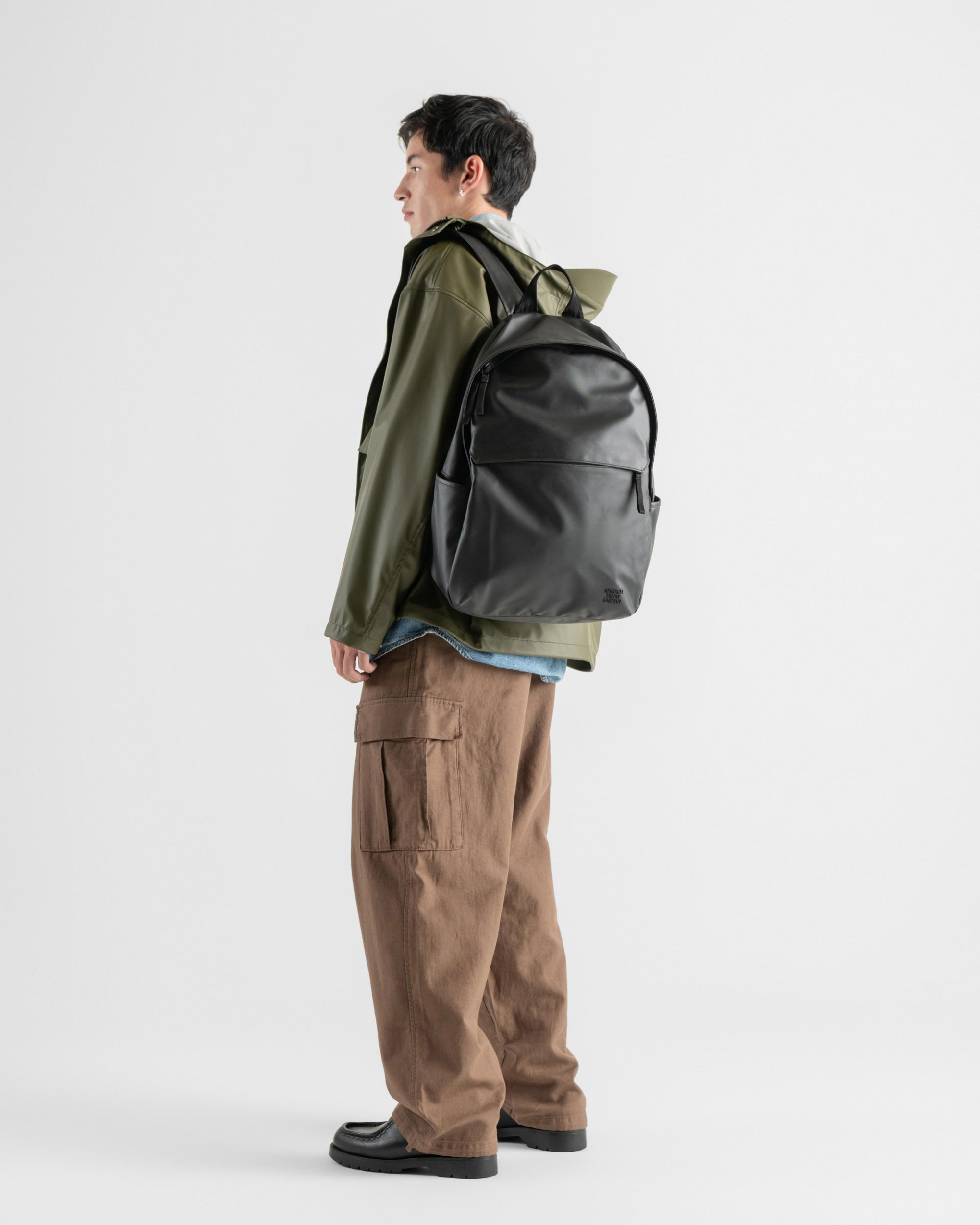 Herschel Alberni backpack commuter use on body view