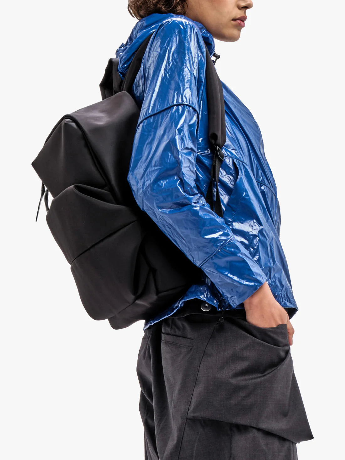 Côte&Ciel Sava M Sleek Backpack – Black Nylon
