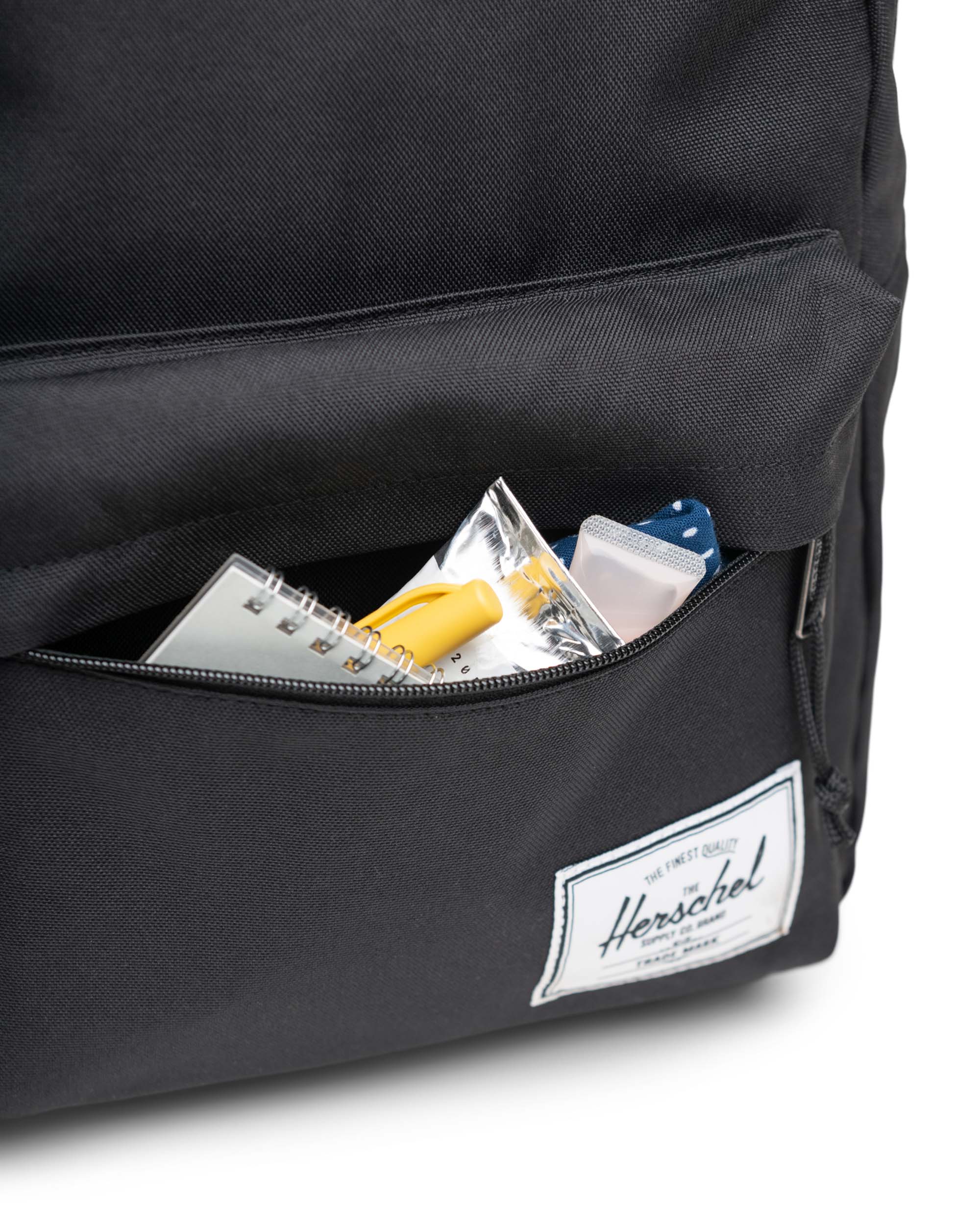 Herschel Classic backpack black front pocket details