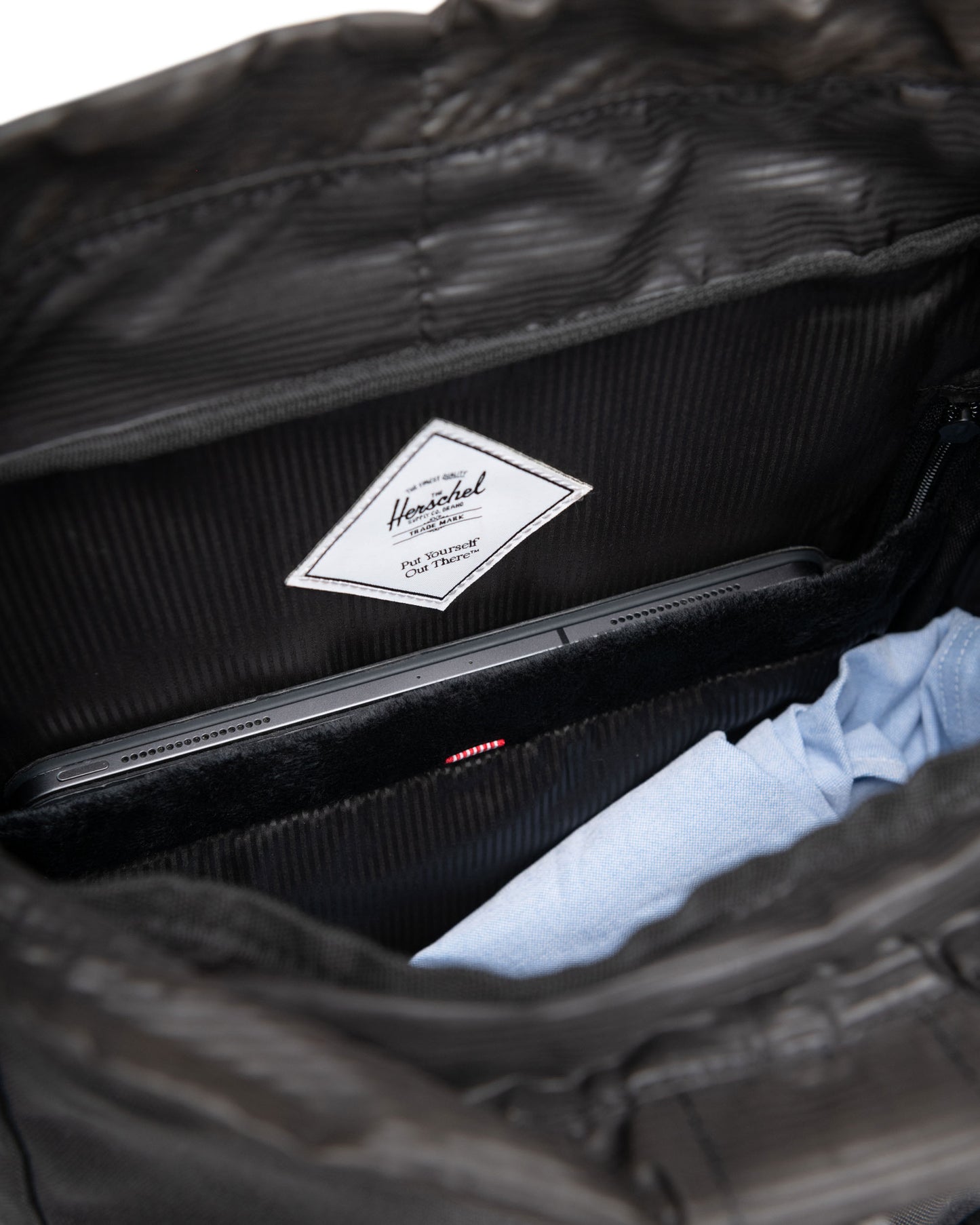 Herschel Little America™ Backpack | 30L | Black