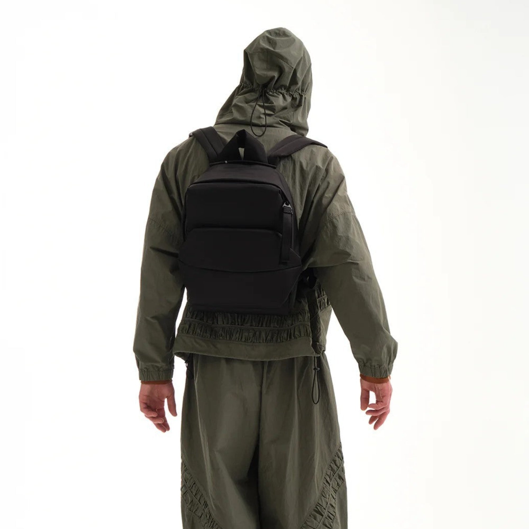 Côte&Ciel Sava S Sleek Backpack - Black