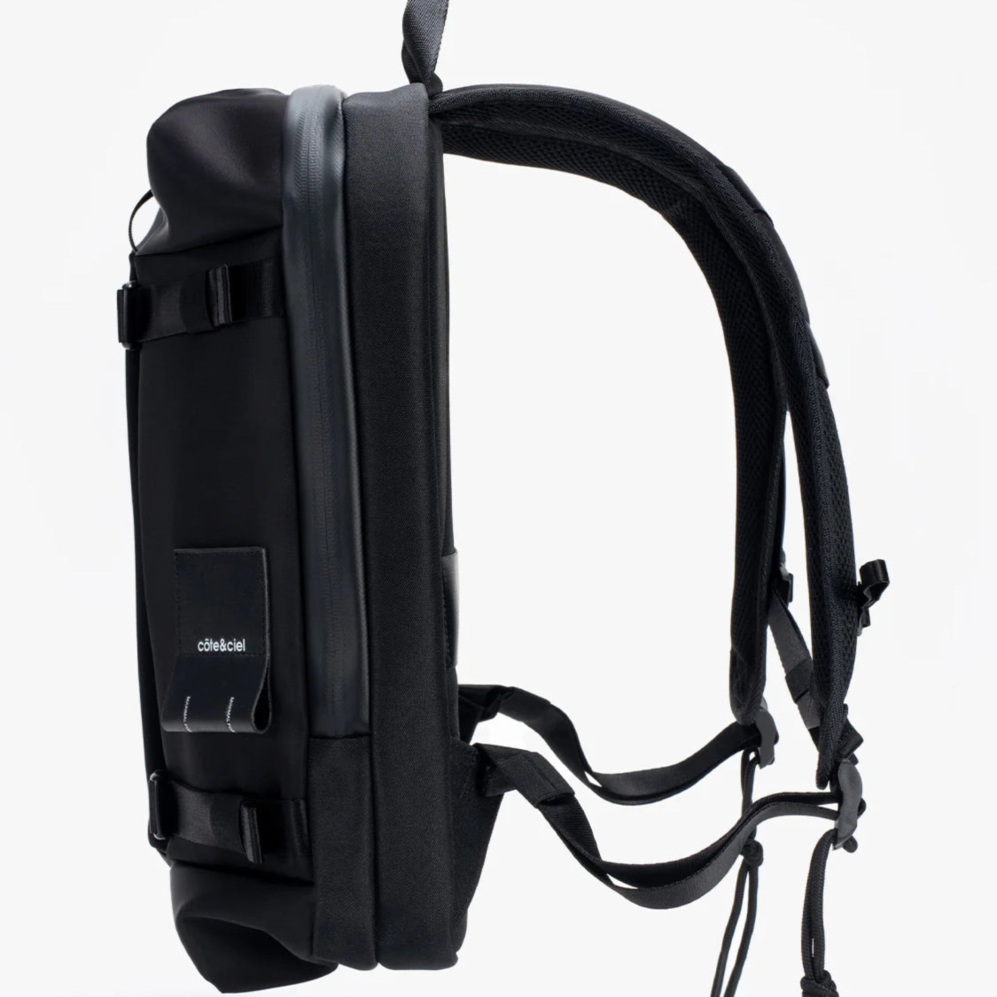 Côte&Ciel Yukon Sleek backpack strap detail side view